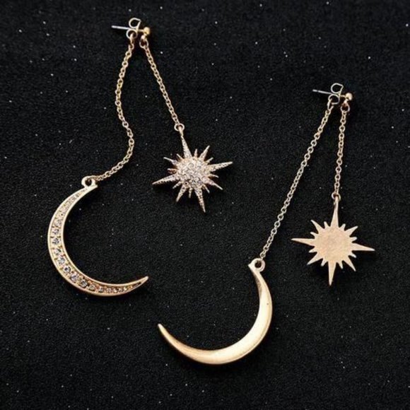 🌛Moon and Star Dangle Earrings - Picture 6 of 11